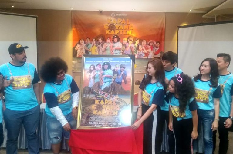 Film Kapal Goyang Kapten : Kisah Tiga Pembajak yang Dungu