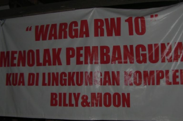 Warga Komplek Billy & Moon RW 010 Pondok Kelapa Menolak Rencana Pembangunan KUA