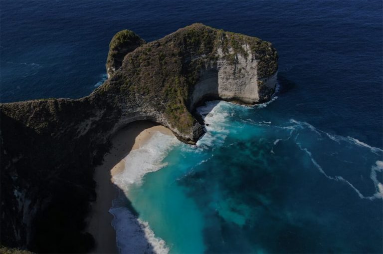 Pemerintah Pusat Belum berikan Travel Warning , Bupati Suwirta Tingkatkan Kewaspadaan Virus Corona