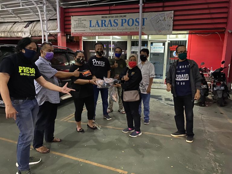 PWI Jaya Peduli Terima Donasi Masker dari Media Gempita