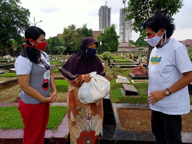 Bergotong Royong & Berdonasi Melawan Virus Corona