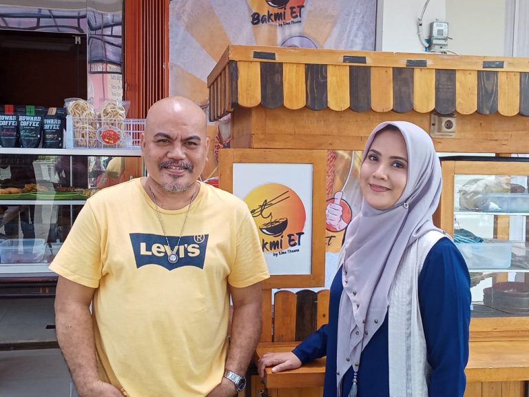 Roby Bo dan Elma Theana Sajikan Masakan Berselera