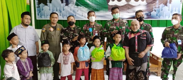 FORWAN GANDENG TNI AU Baksos 3 Panti Asuhan