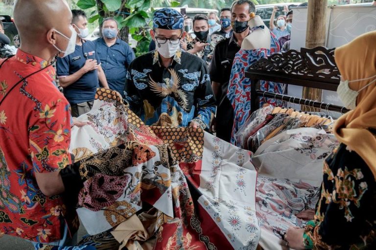 Menparekraf Dorong Peningkatan Kapasitas Keterampilan Pelaku Ekonomi Kreatif Cirebon