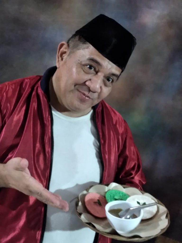 Harry De Fretes Jualan Serabi dan Musik Jadul di Memoland Spot