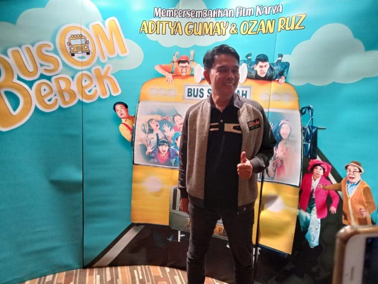 Film Bus Om Bebek, Petualangan Bocah