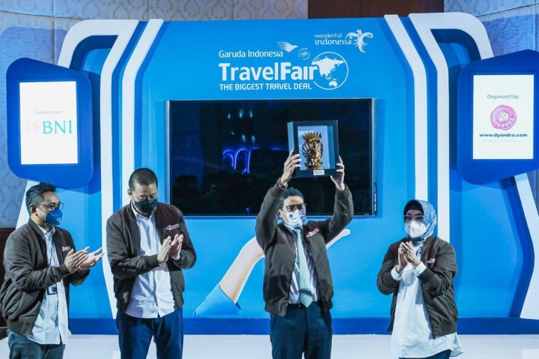 Buka GATF 2021, Menparekraf Harapkan Kebangkitan Pariwisata dan Ekonomi Indonesia