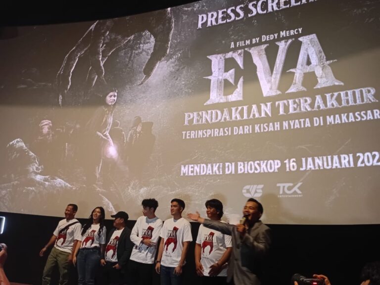 Film Eva Pendakian Terakhir, Akibat Mengotori Hutan Larangan