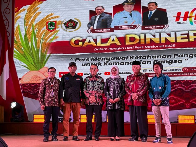 Galadiner bersama ketum pwi pusat Hendry ch. bangun dan menteri kebudayaan Fadli Zon. (Foto PWI Pusat)