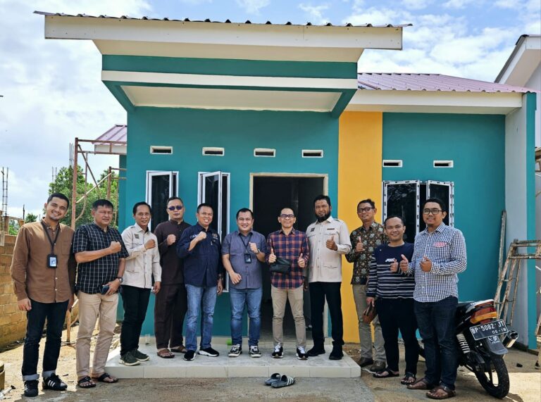 PWI Kepri Subsidi 1 Bulan Angsuran Pertama Bagi 3 Wartawan Penerima Bantuan Rumah Bersubsidi