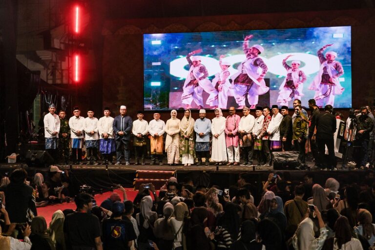 Bengkulu Panen Wisatawan! Festival Tabut 2025 Tembus 200 Ribu Pengunjung